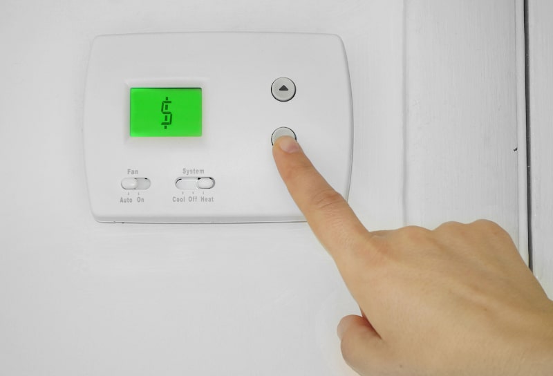 3 Signs You Should Replace Your Thermostat in Tequesta, FL